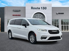 2026 Chrysler Pacifica SELECT Passenger Van