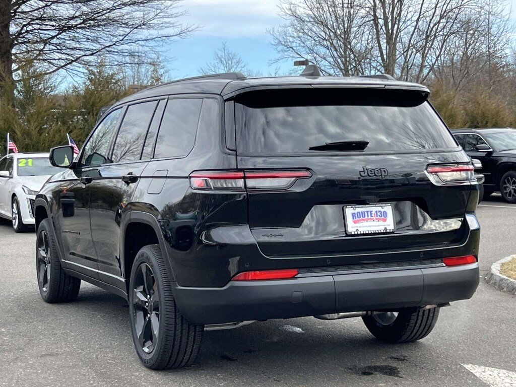 New 2025 Jeep Grand Cherokee L ALTITUDE X 4X4 Sport Utility