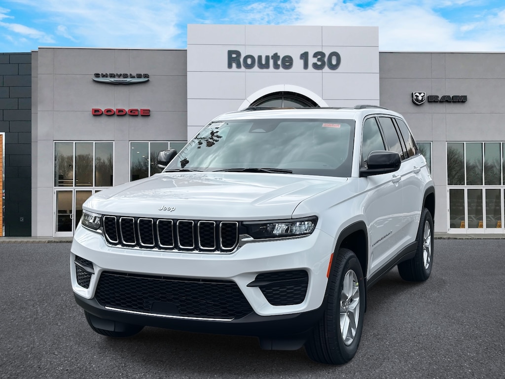 New 2025 Jeep Grand Cherokee LAREDO X 4X4 Sport Utility