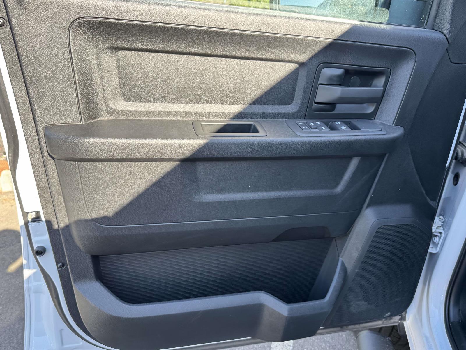2025 RAM 2500 Tradesman - Photo 25