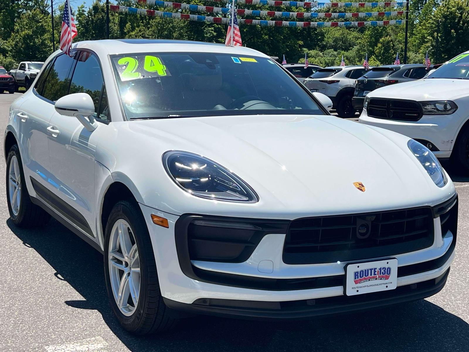2024 Porsche Macan's photo