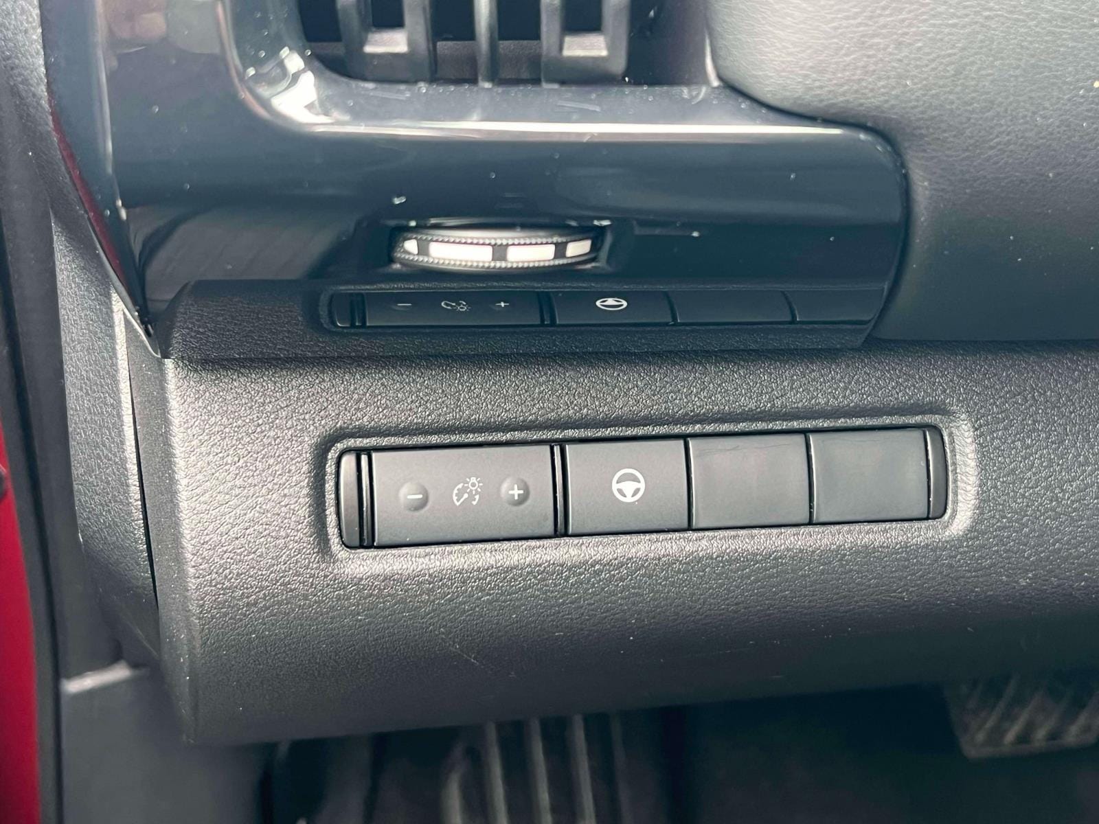 2023 Nissan Pathfinder SV - Photo 53