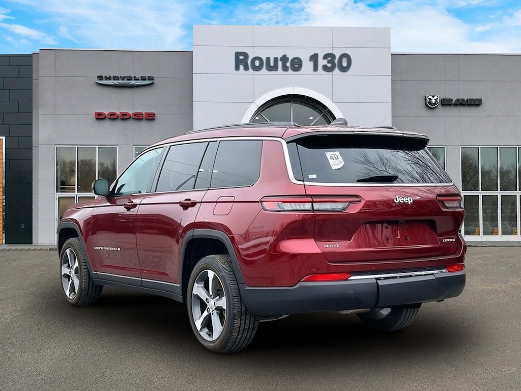 Used 2024 Jeep Grand Cherokee L Limited 4x4 SUV