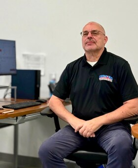 Staff member Samuel Klein from ID_9147cf