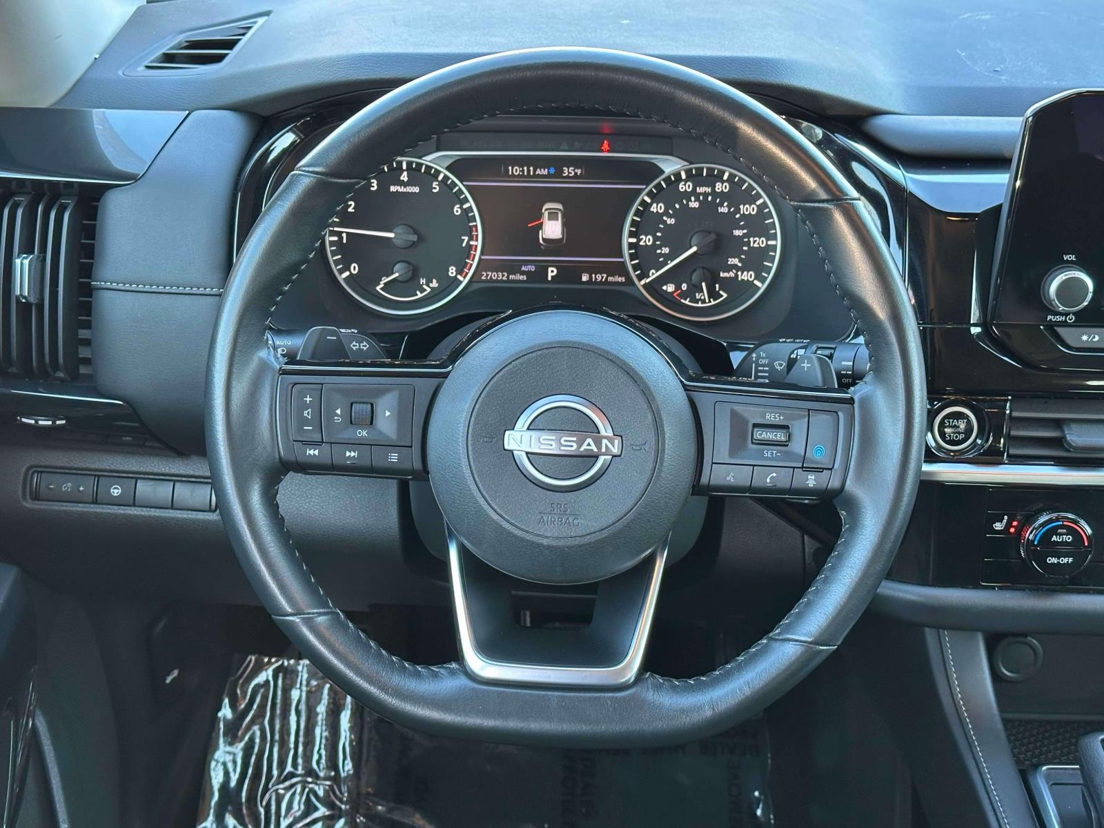 2023 Nissan Pathfinder SV - Photo 10