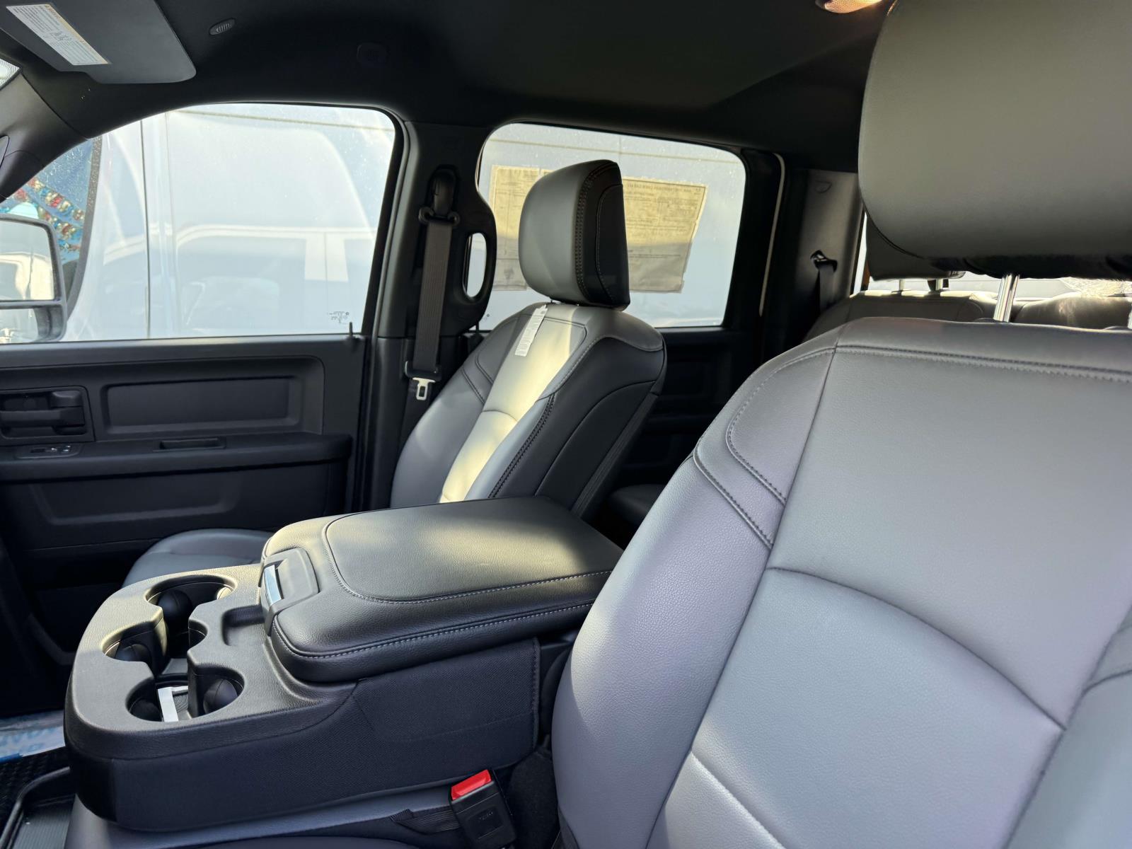 2025 RAM 2500 Tradesman - Photo 23