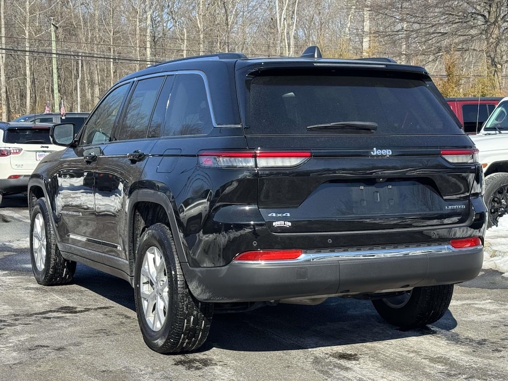 Used 2023 Jeep Grand Cherokee Limited 4x4 SUV