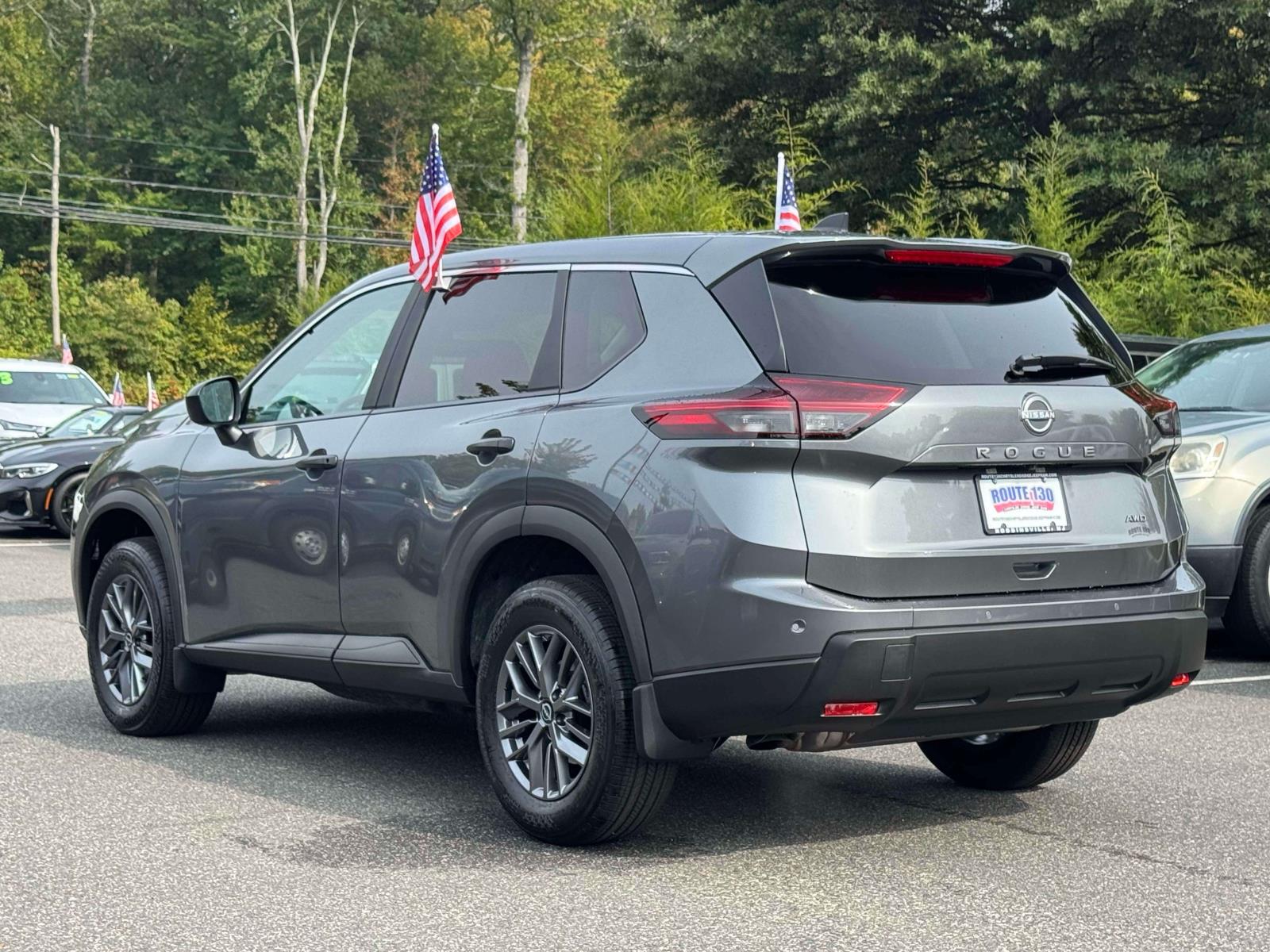 2026 Nissan Rogue S photo 3