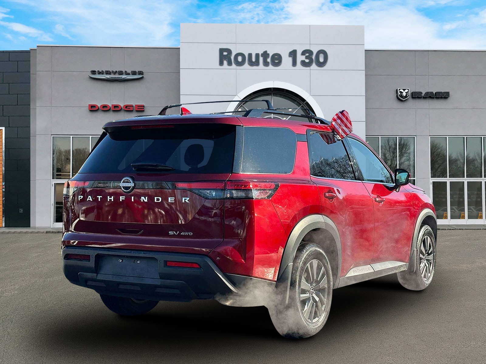 2023 Nissan Pathfinder SV - Photo 4
