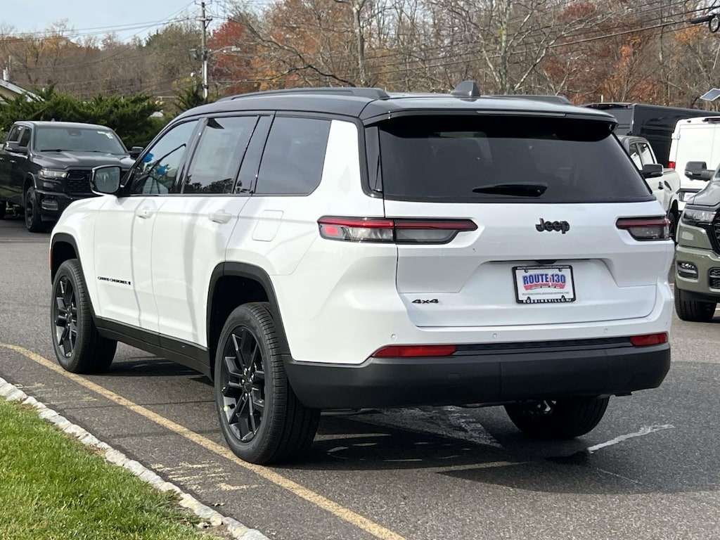 New 2025 Jeep Grand Cherokee L LIMITED 4X4 Sport Utility