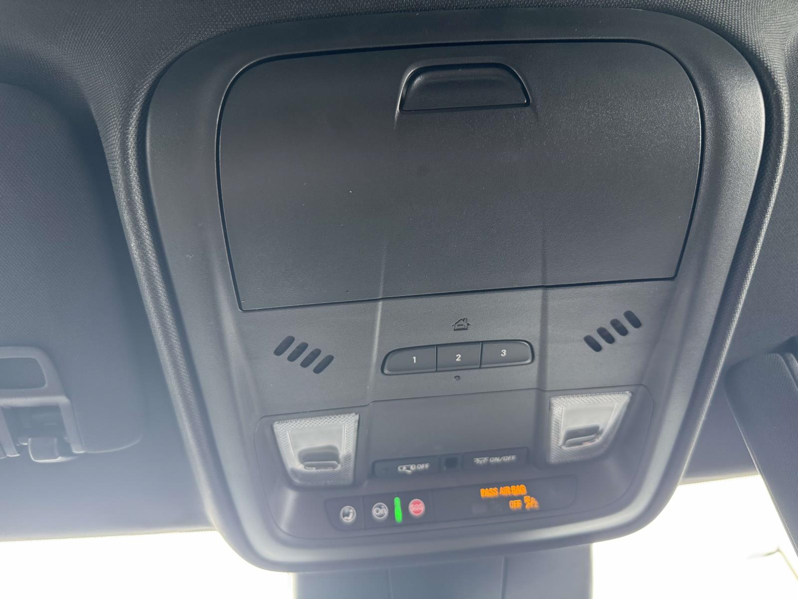 2025 Cadillac XT4 Premium Luxury - Photo 9