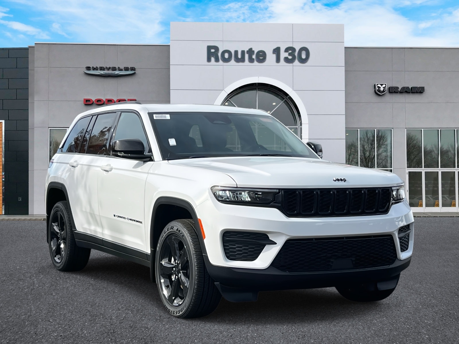 2025 Jeep Grand Cherokee Altitude's photo