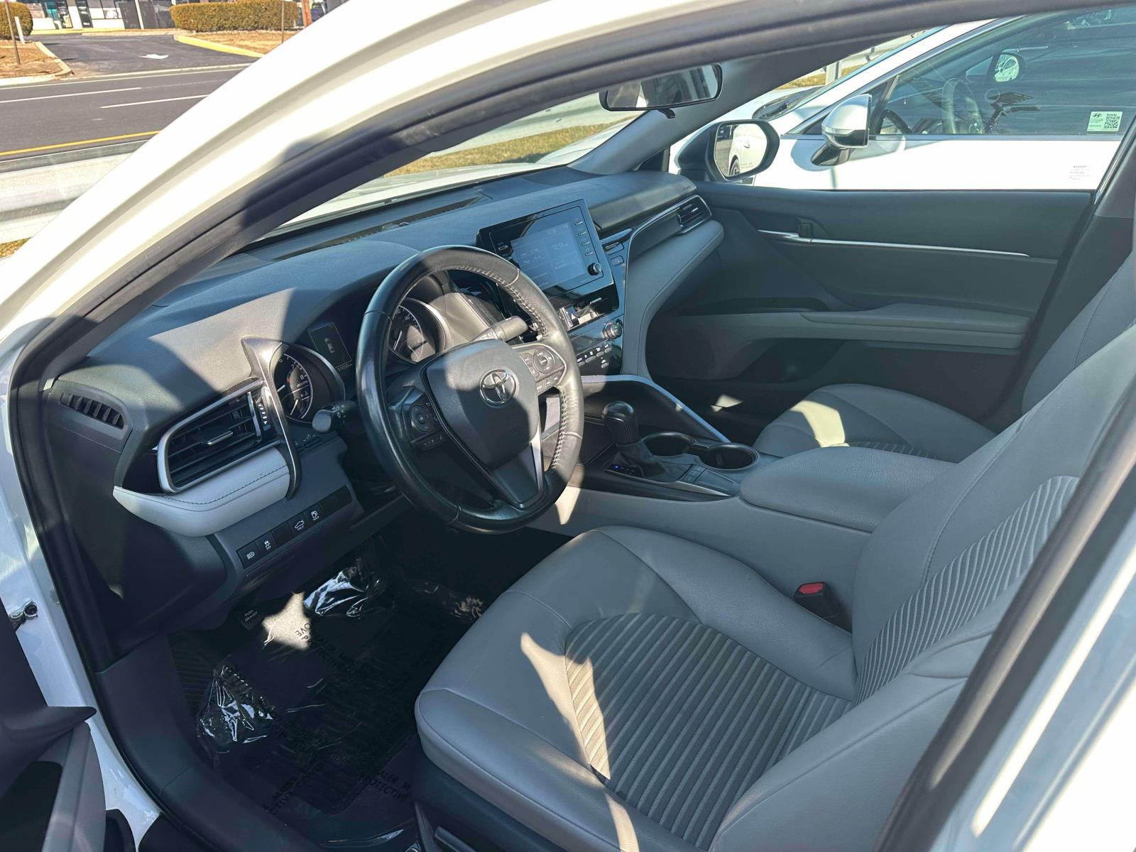 2024 Toyota Camry SE - Photo 13