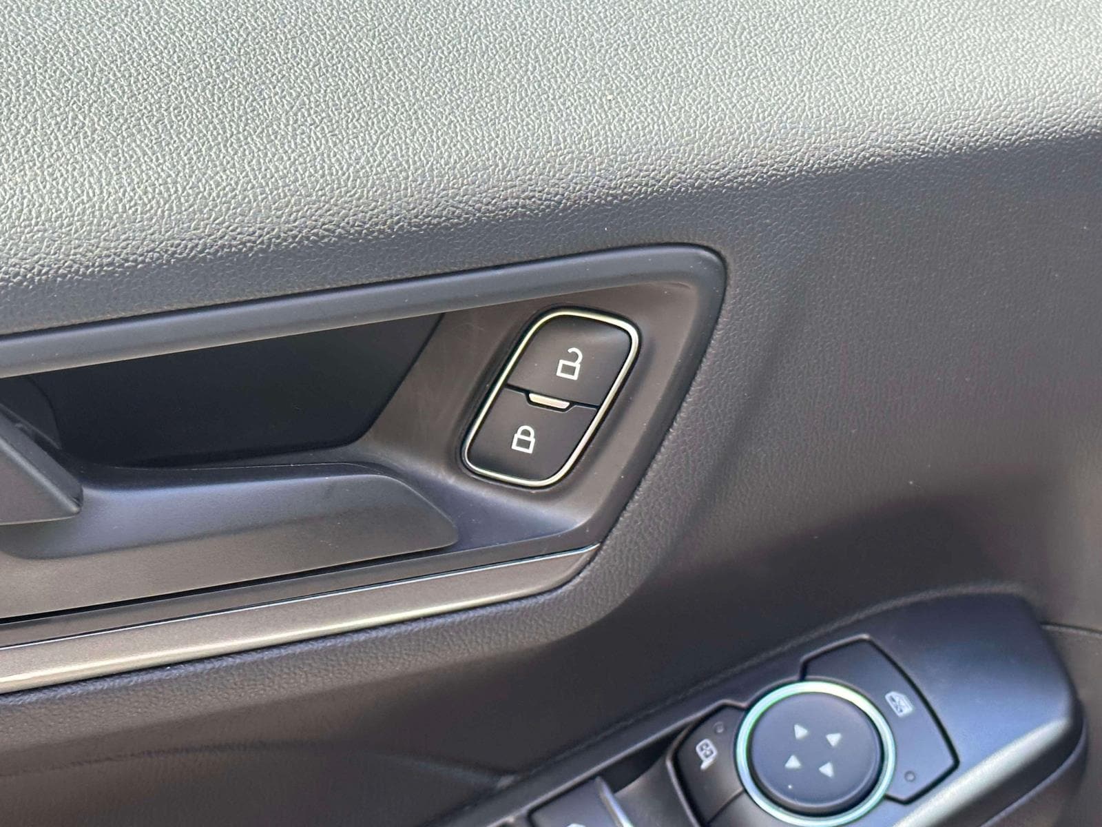 2025 Ford Escape Active - Photo 17