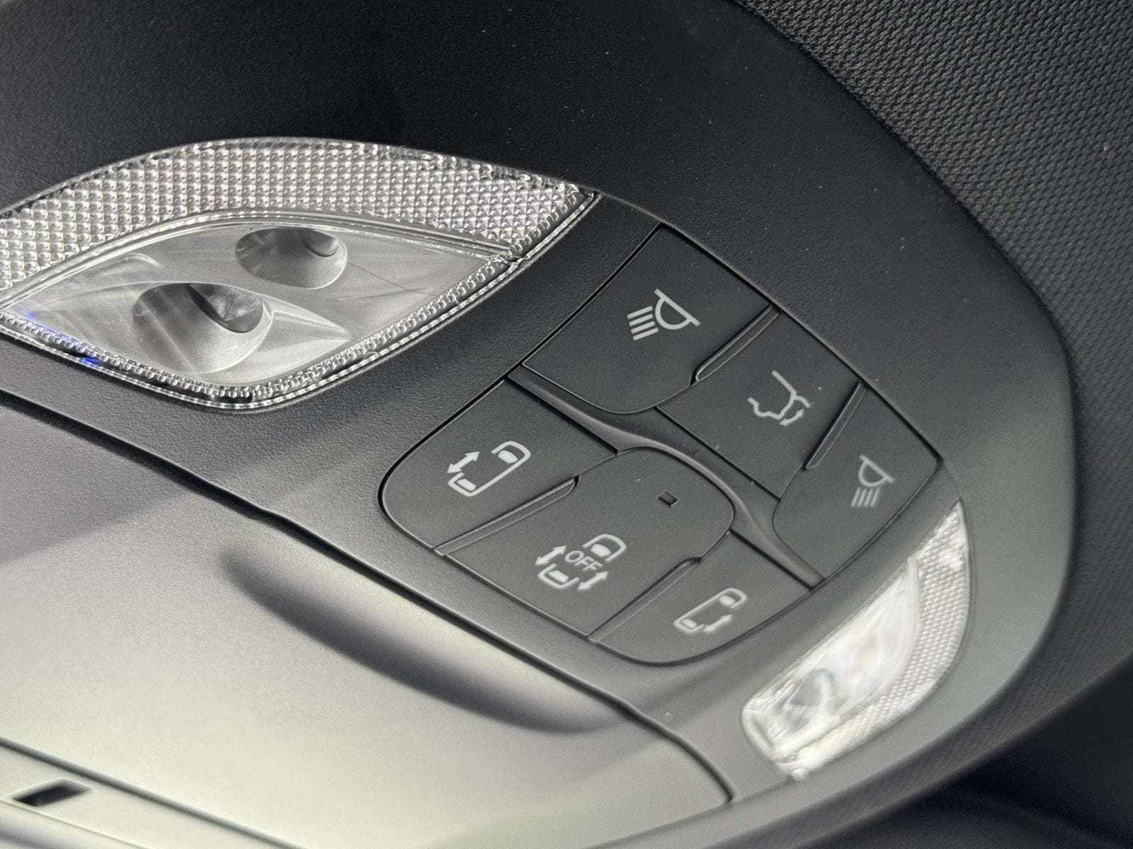 2026 Chrysler Pacifica Select - Photo 10