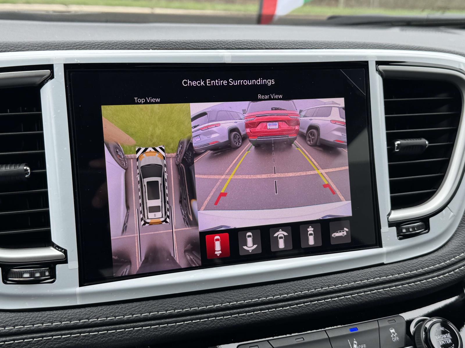 2026 Chrysler Pacifica Select - Photo 16