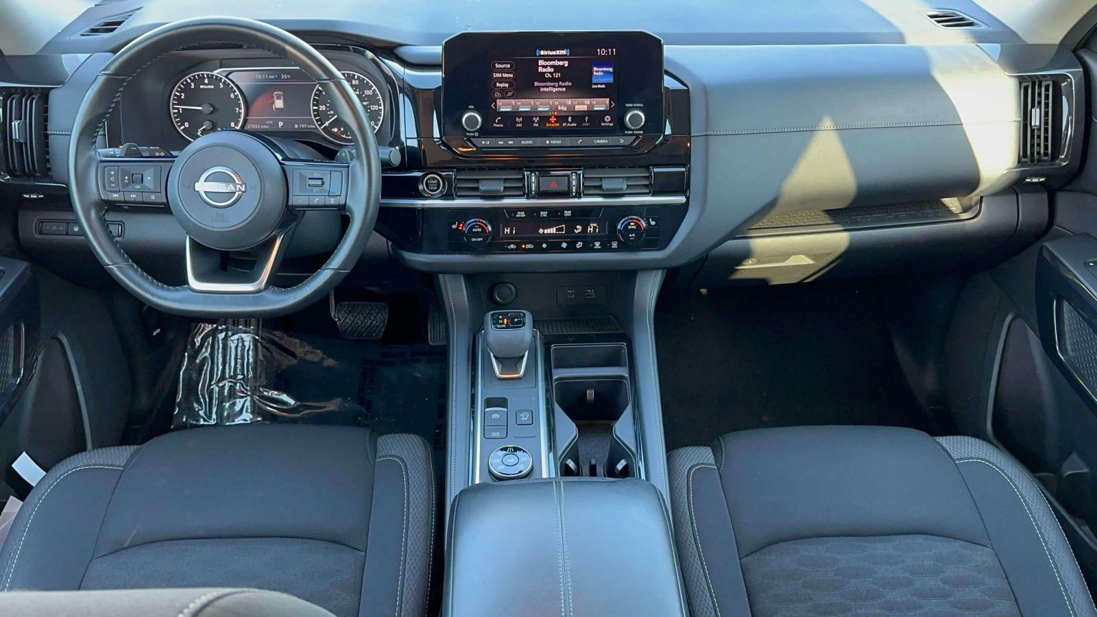 2023 Nissan Pathfinder SV - Photo 9