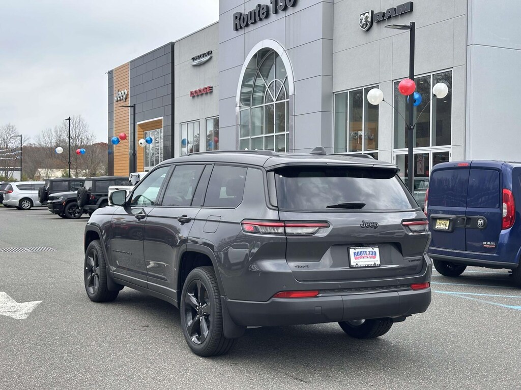 New 2025 Jeep Grand Cherokee L LIMITED 4X4 Sport Utility