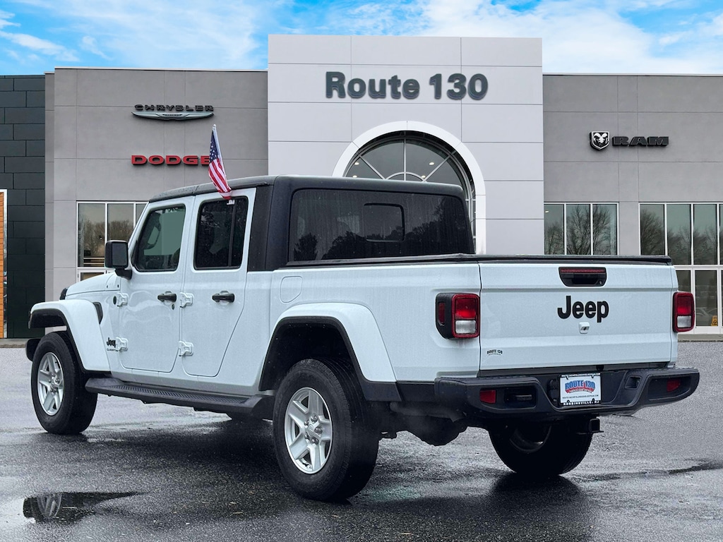 Used 2022 Jeep Gladiator Sport S 4x4 Truck Crew Cab