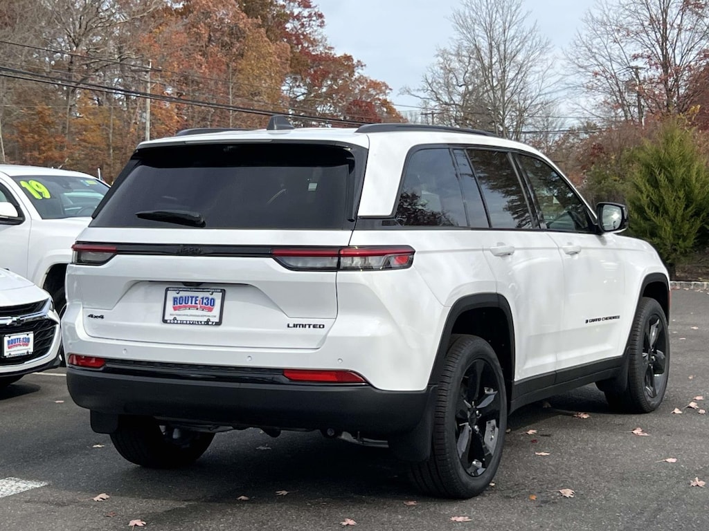 New 2025 Jeep Grand Cherokee LIMITED 4X4 Sport Utility