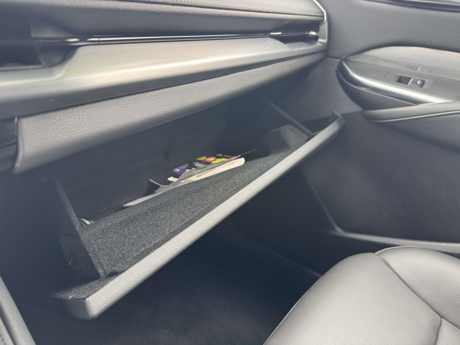 2025 Cadillac XT4 Premium Luxury - Photo 11