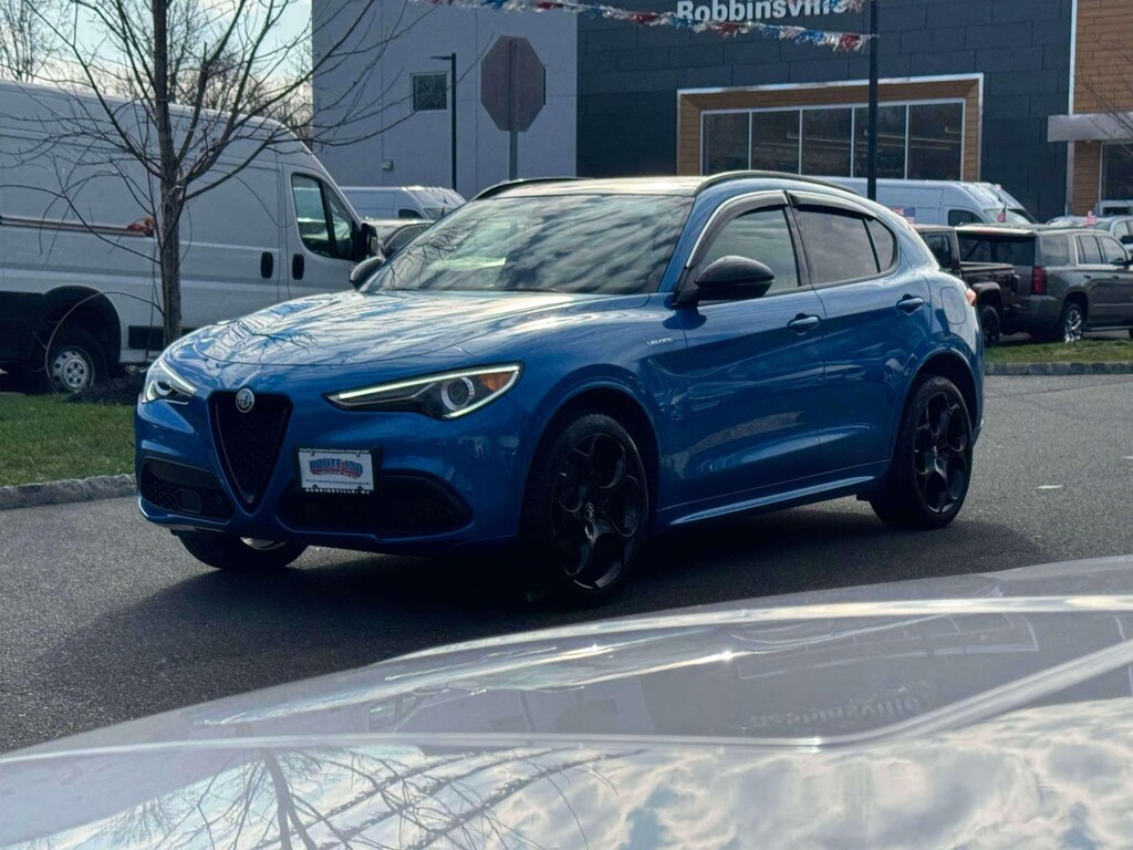 Used 2023 Alfa Romeo Stelvio Veloce AWD SUV