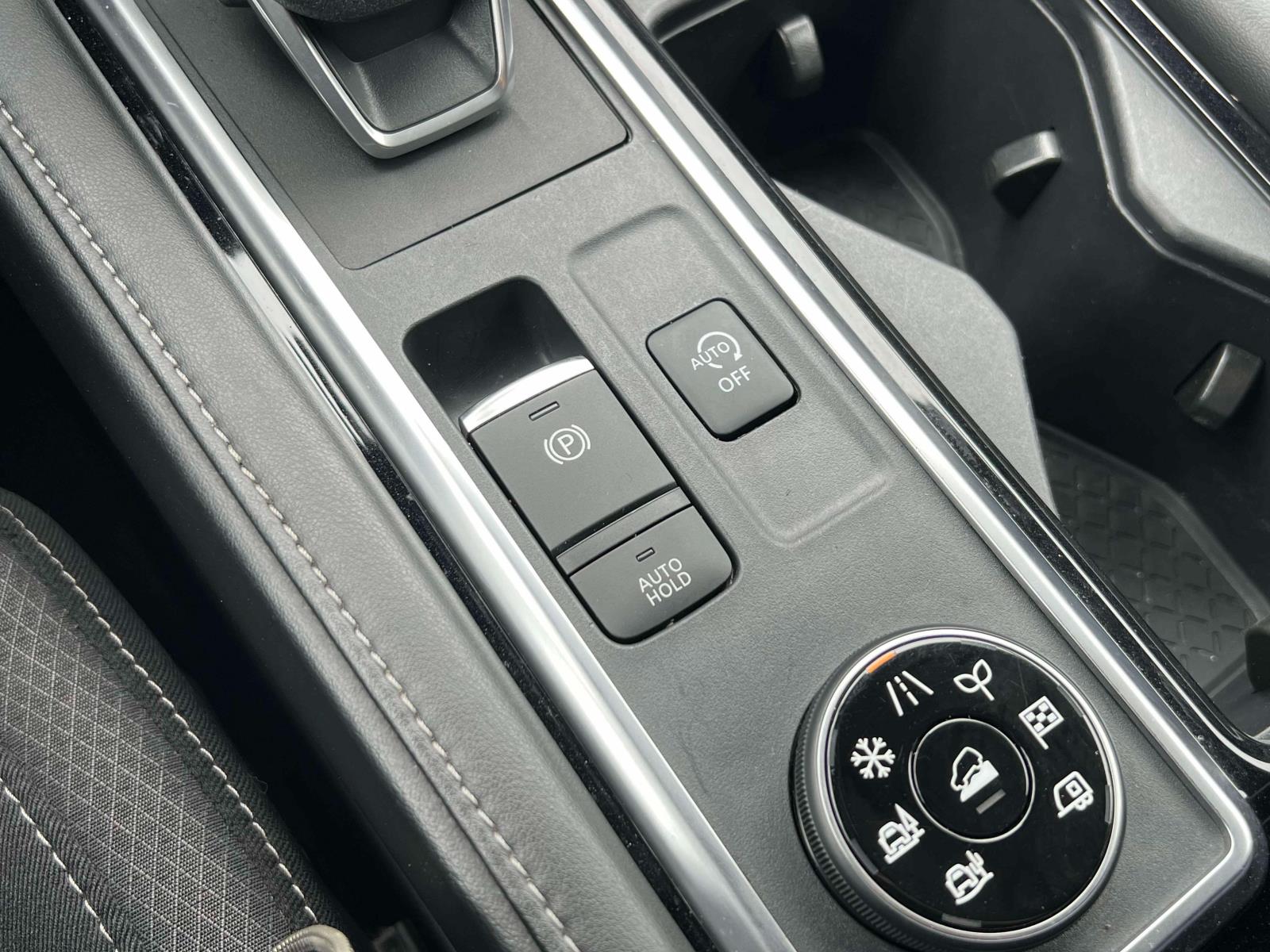 2023 Nissan Pathfinder SV - Photo 44