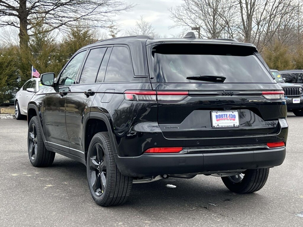 New 2025 Jeep Grand Cherokee LIMITED 4X4 Sport Utility