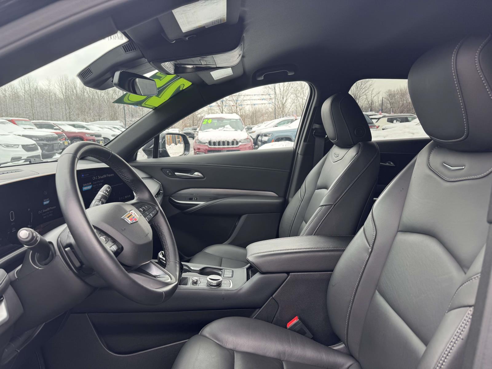 2025 Cadillac XT4 Premium Luxury - Photo 25