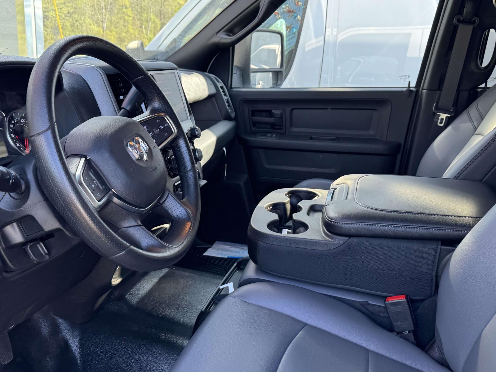 2025 RAM 2500 Tradesman - Photo 28