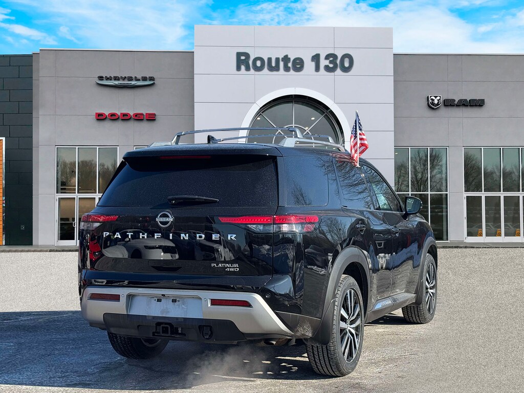 Used 2023 Nissan Pathfinder Platinum 4WD SUV