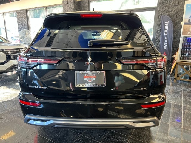 2026 Mitsubishi Outlander SE - Photo 12