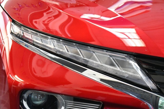 2025 Mitsubishi Eclipse Cross SEL photo 4