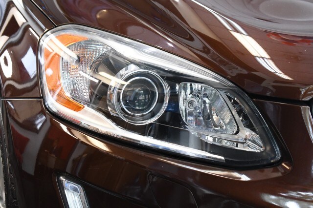 2016 Volvo XC60 T5 Platinum photo 2