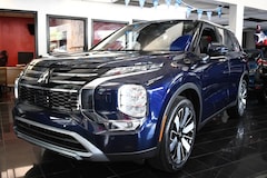 2025 Mitsubishi Outlander SE SUV