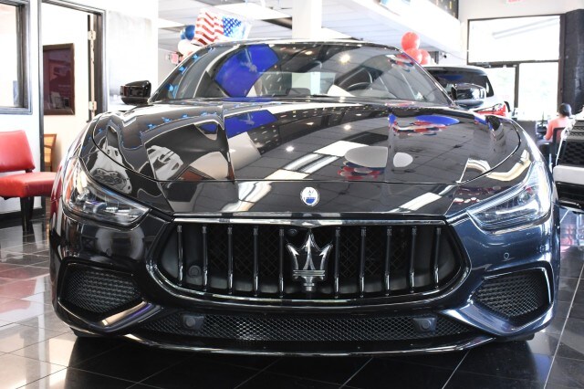 2022 Maserati Ghibli Modena Q4 photo 2