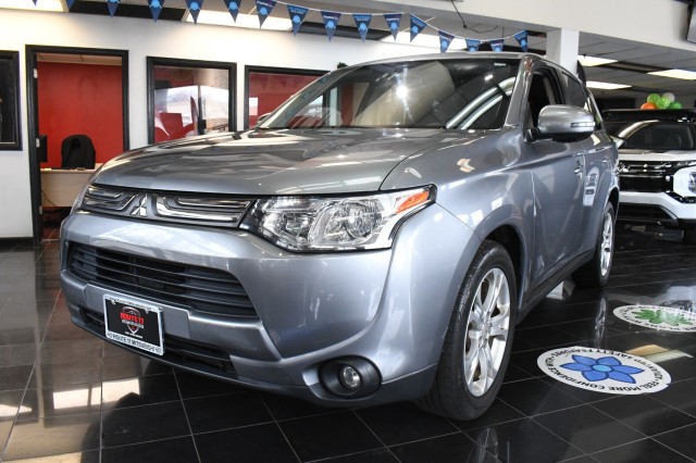 2014 Mitsubishi Outlander SE