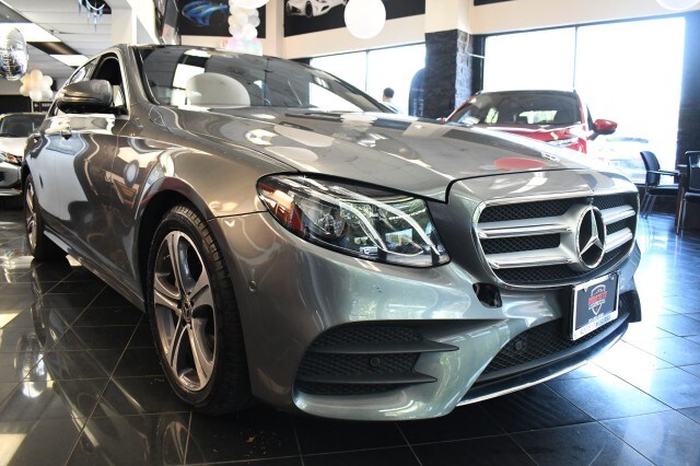 2020 Mercedes Benz E 350 4MATIC photo 3