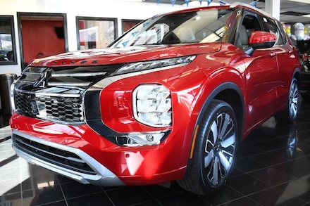 2025 Mitsubishi Outlander SEL SUV