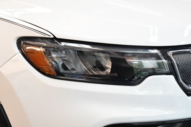 2022 Jeep Compass Limited photo 4