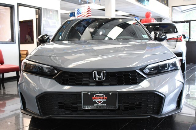 2025 Honda Civic Sport photo 2