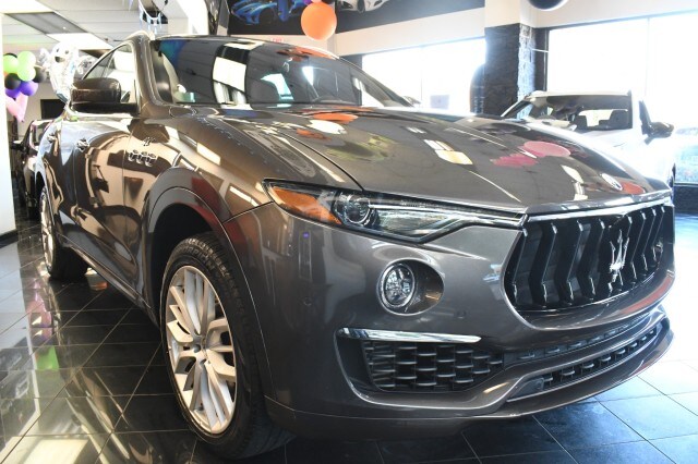 2022 Maserati Levante GT photo 3