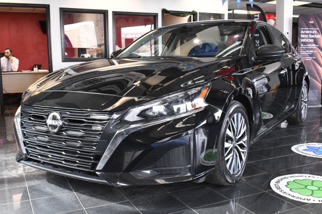 2024 Nissan Altima SV