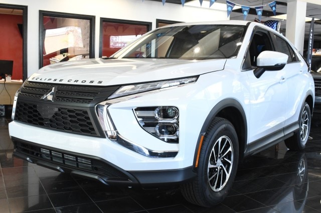 2026 Mitsubishi Eclipse Cross ES S-AWC's photo