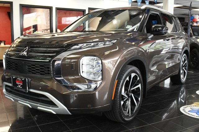 2022 Mitsubishi Outlander SEL Special Edition S-AWC's photo
