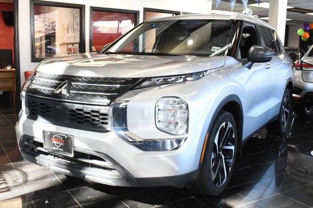 2022 Mitsubishi Outlander CUV 