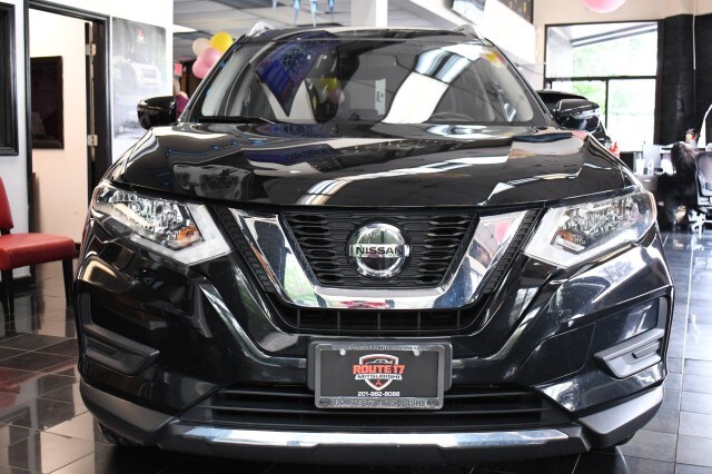 2020 Nissan Rogue S photo 2