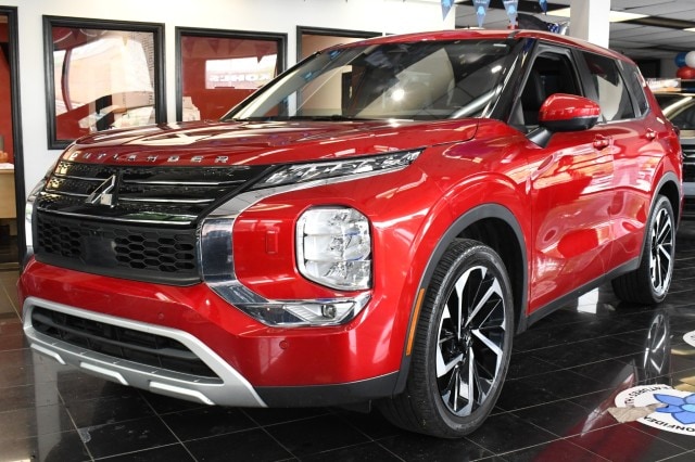 2022 Mitsubishi Outlander SE