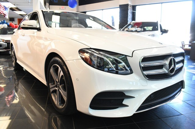 2020 Mercedes Benz E 350 4MATIC photo 3