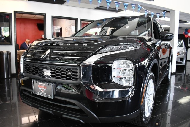 2024 Mitsubishi Outlander SUV 